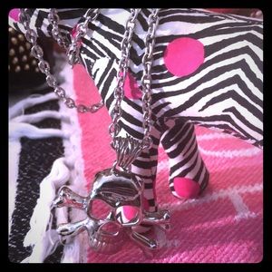 Skull necklace